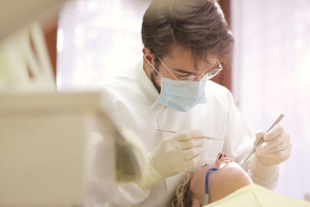 Signs you may need dental veneers in Thornhill