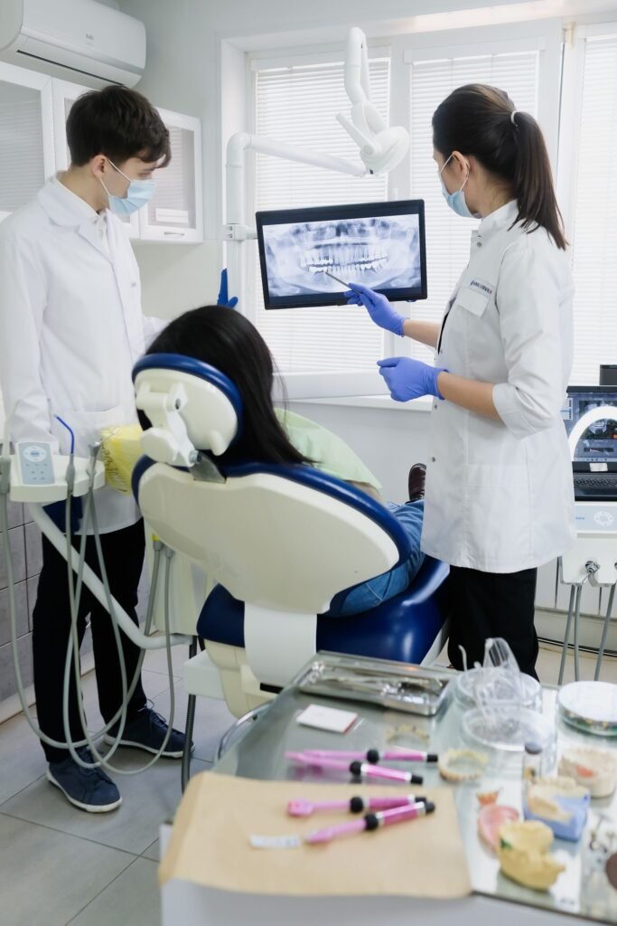 Cosmetic dentist in Thornhill repairing a chipped front tooth with composite bonding